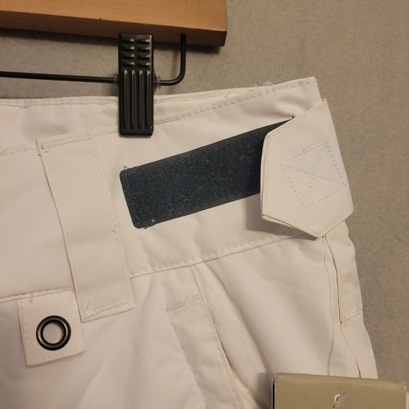Arctix Women's White Insulated Snow Pants. Size L. NWT - Picture 3 of 11